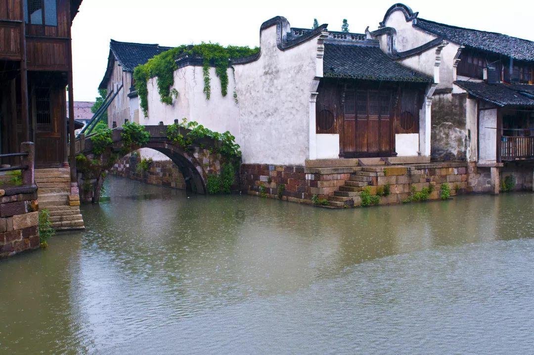 摇滚乐团的装扮